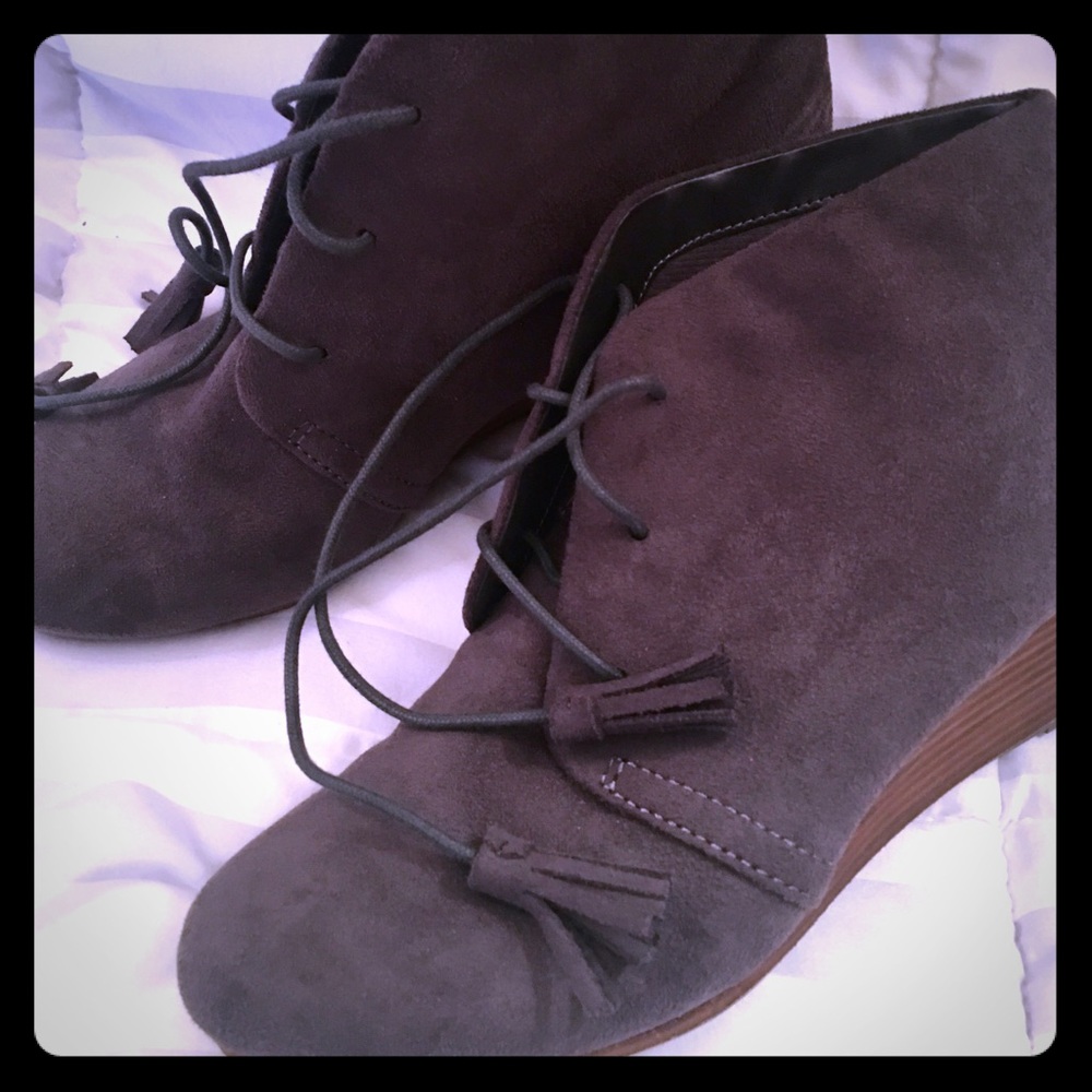 Brand new wedge boots!
